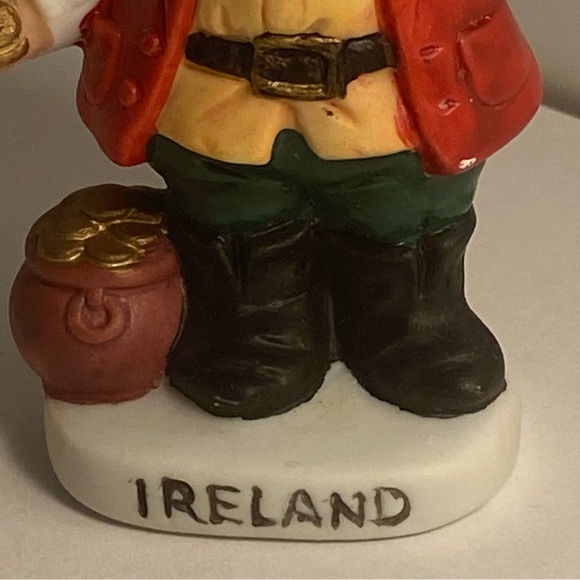 Vintage Santa Claus IRELAND Figurine Irish folk art Santa Holiday CAKE TOPPER - Picture 5 of 16